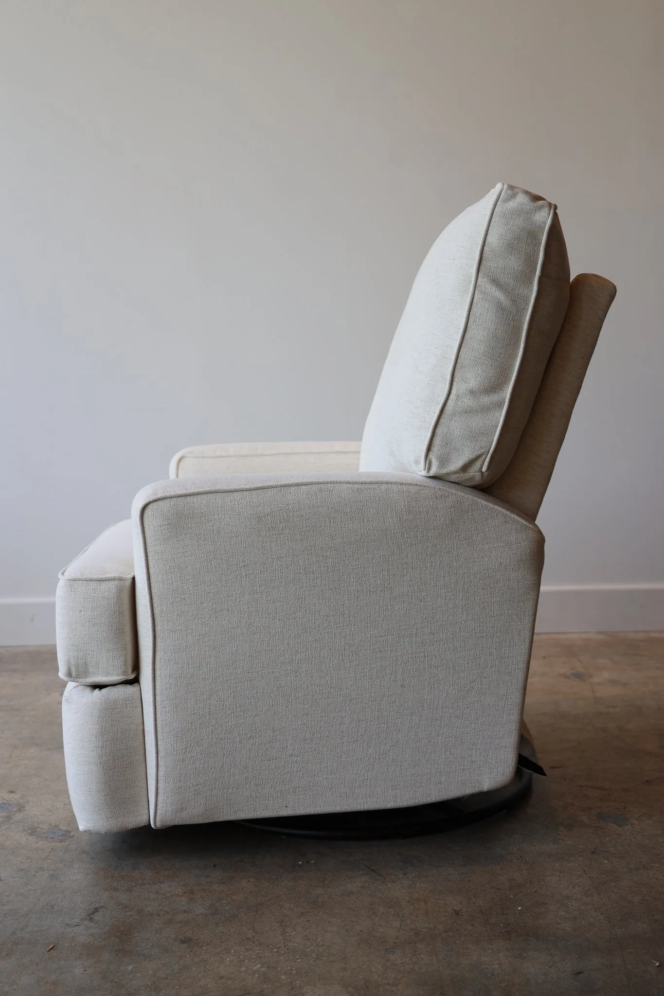 Snow Power Swivel Glider Recliner Chair