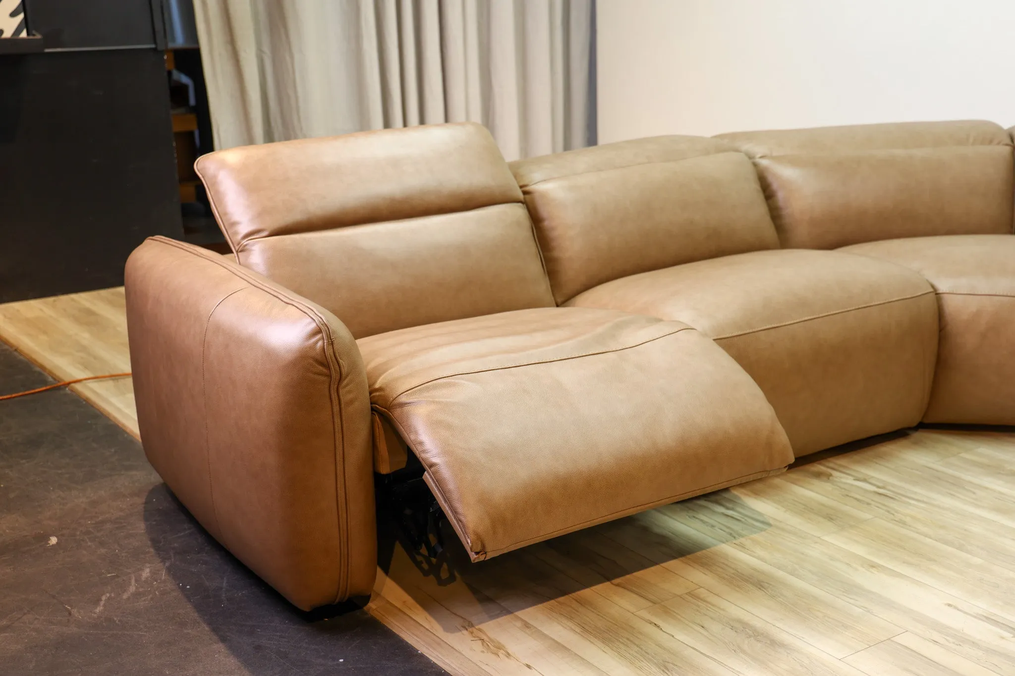 Vita Leather Reclining Sectional
