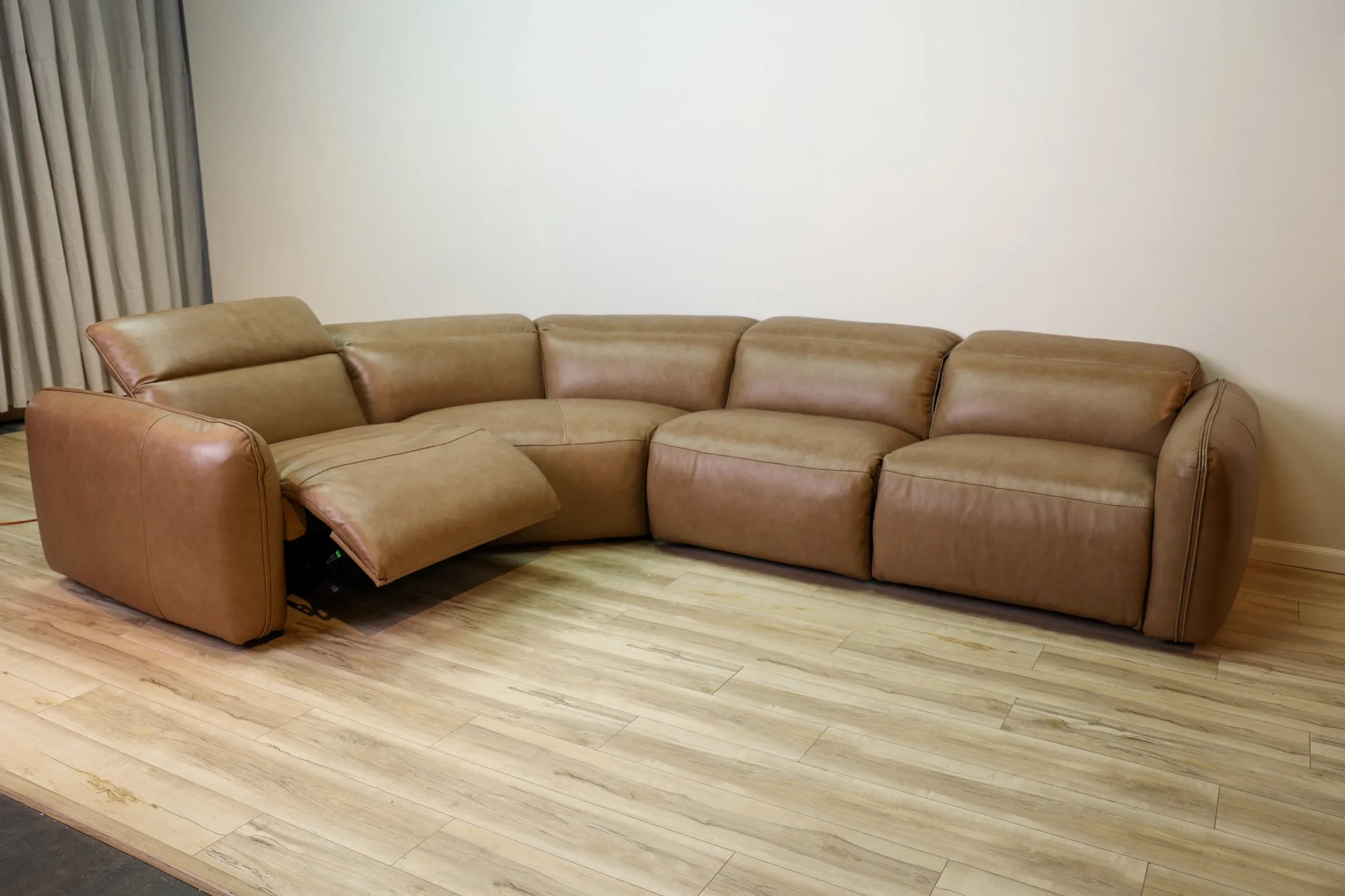 Vita Leather Reclining Sectional